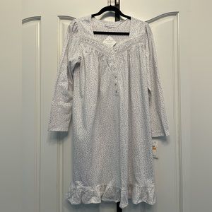 Eileen West 100%  Cotton Nightgown - Small - NEW